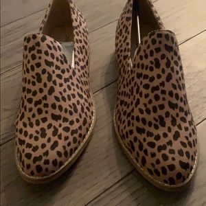 Never been wore leopard loafers